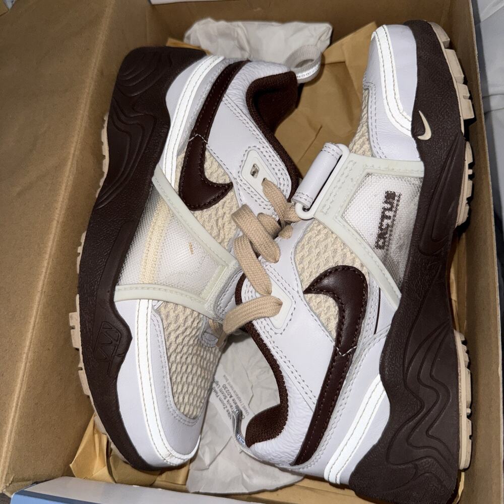 Nike Travis Scott Zoom Field Jaxx Lace-Up Light Chocolate HQ3073-100 Size 4 - Picture 3 of 8